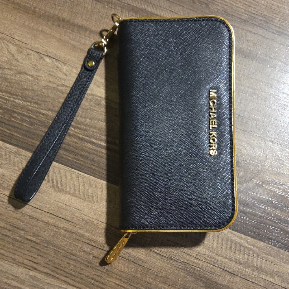 Michael Kors Black Wristlet Wallet